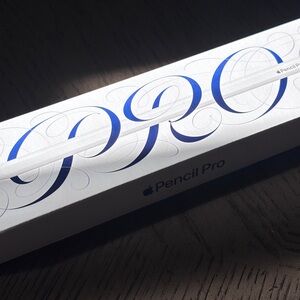 Apple Pencil Pro in White and Blue